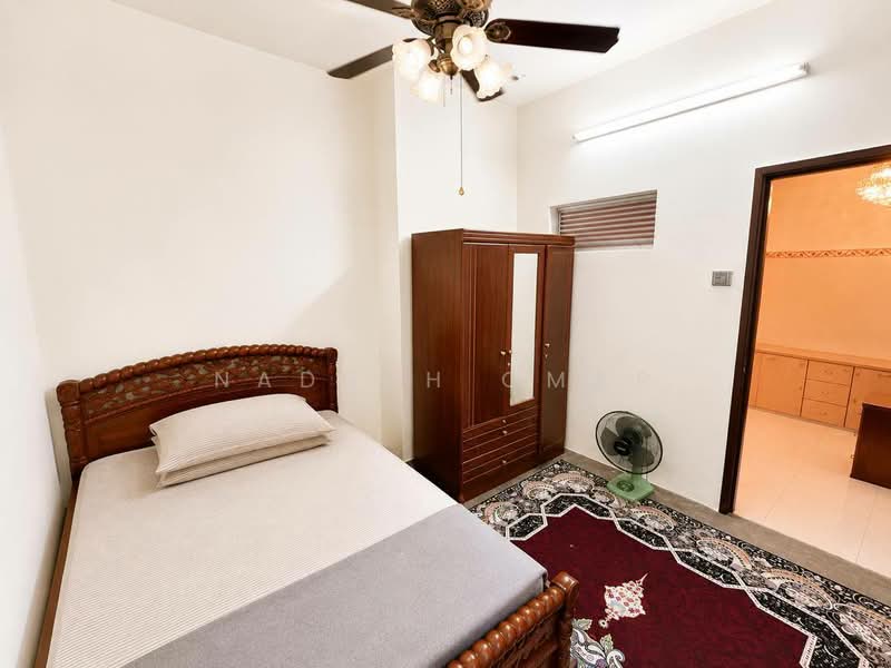 2.5-storey Terraced House for Sale in Bandar Sri Damansara (Selangor) - Nadrah Omar - Bedroom - PropertyGuru.com.my