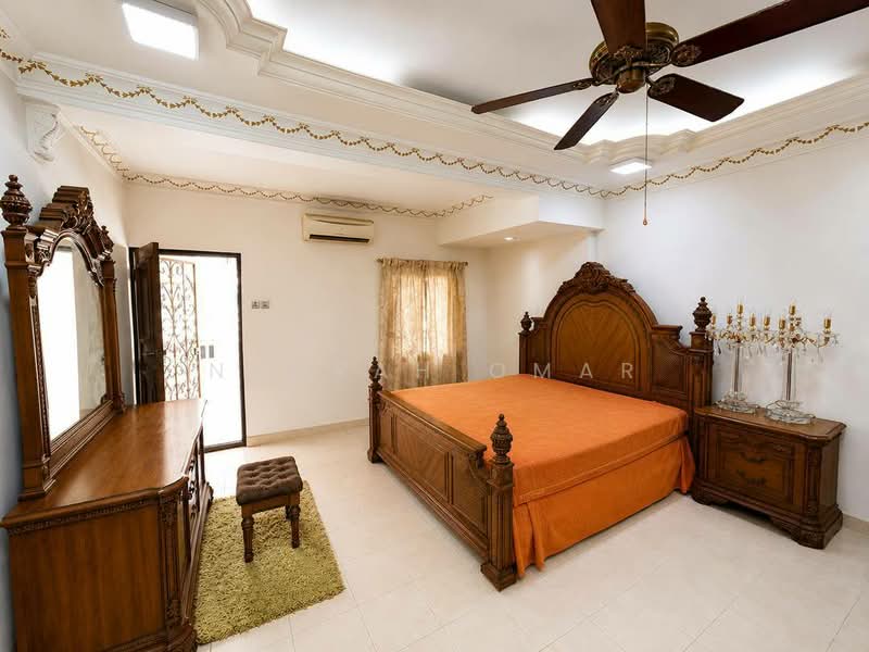 2.5-storey Terraced House for Sale in Bandar Sri Damansara (Selangor) - Nadrah Omar - Bedroom - PropertyGuru.com.my