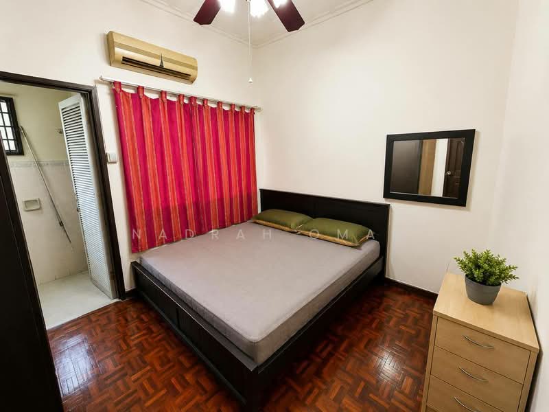 2.5-storey Terraced House for Sale in Bandar Sri Damansara (Selangor) - Nadrah Omar - Bedroom - PropertyGuru.com.my