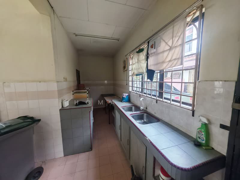 2-storey Terraced House for Rent in Batu Berendam (Melaka) - Thomas Lam - Kitchen - PropertyGuru.com.my