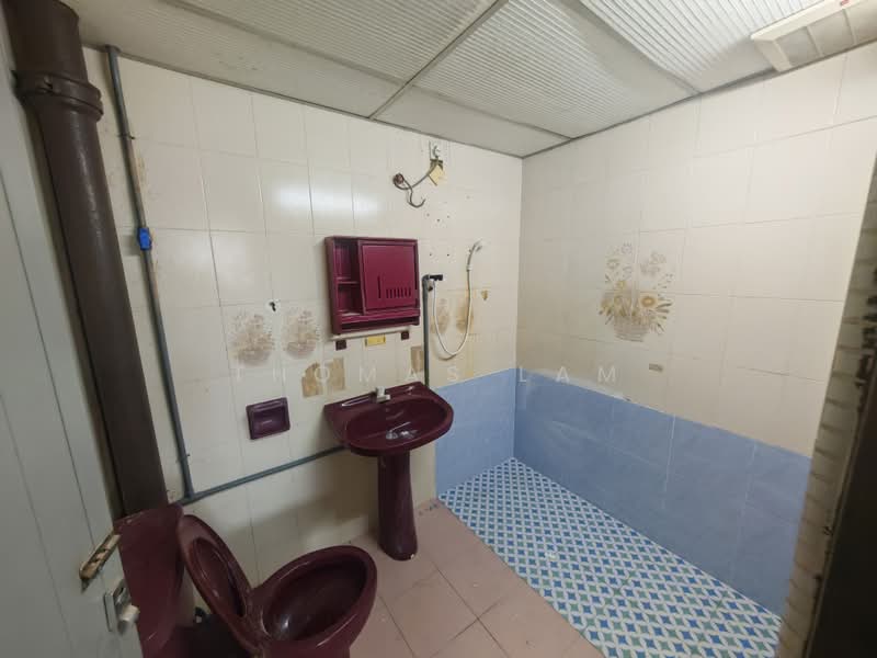 2-storey Terraced House for Rent in Batu Berendam (Melaka) - Thomas Lam - Bathroom - PropertyGuru.com.my