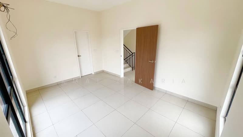 3-storey Terraced House for Sale in Gombak (Selangor) - Akmal Zakaria - PropertyGuru.com.my