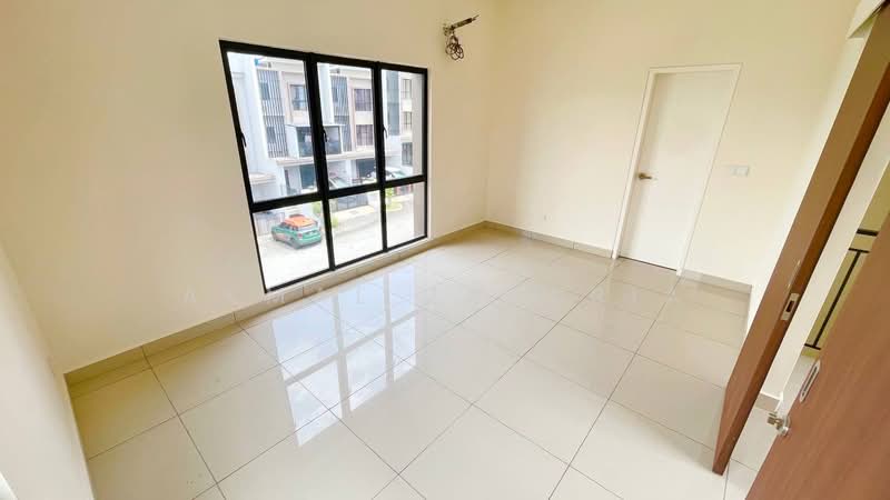 3-storey Terraced House for Sale in Gombak (Selangor) - Akmal Zakaria - PropertyGuru.com.my