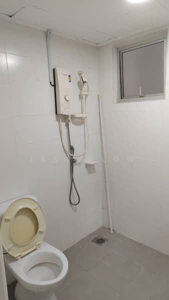 Kondominium untuk Disewa di Casa Indah 2 - Jason Low - Bathroom - PropertyGuru.com.my