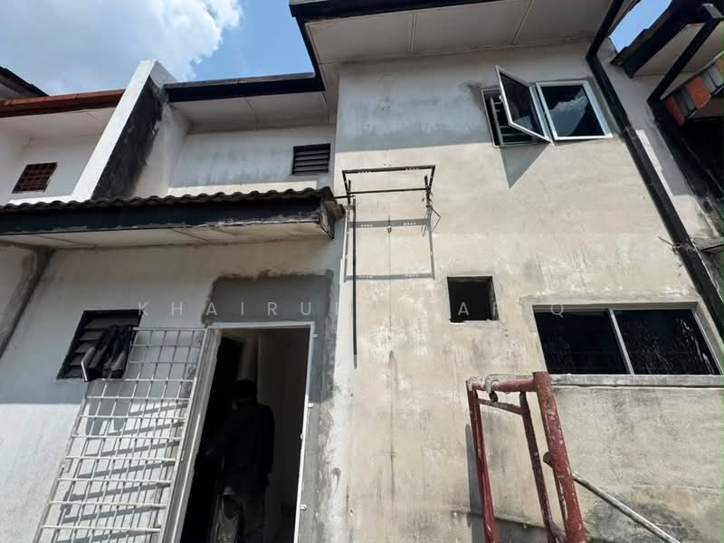 2-storey Terraced House for Sale in Bandar Baru Sungai Buloh (Sungai Buloh) - Khairul Syafiq - Exterior - PropertyGuru.com.my