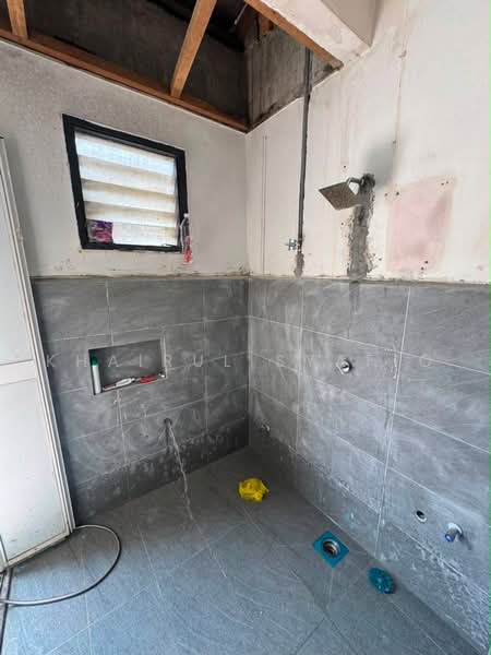 2-storey Terraced House for Sale in Bandar Baru Sungai Buloh (Sungai Buloh) - Khairul Syafiq - Bathroom - PropertyGuru.com.my