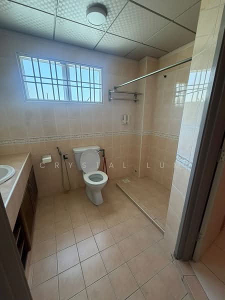 Rumah Teres 2-Tingkat untuk Disewa di Taman Megah Kepong (Kepong) - Crystal Lum - Bathroom - PropertyGuru.com.my