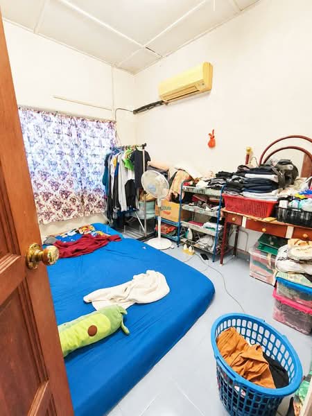 Rumah Teres 1-Tingkat untuk Dijual di Taman Zamrud (Ulu Tiram) - Melinda Ee - Bedroom - PropertyGuru.com.my