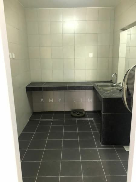 Apartment for Rent at Kenanga Apartments - Amy Lim - Kitchen - PropertyGuru.com.my