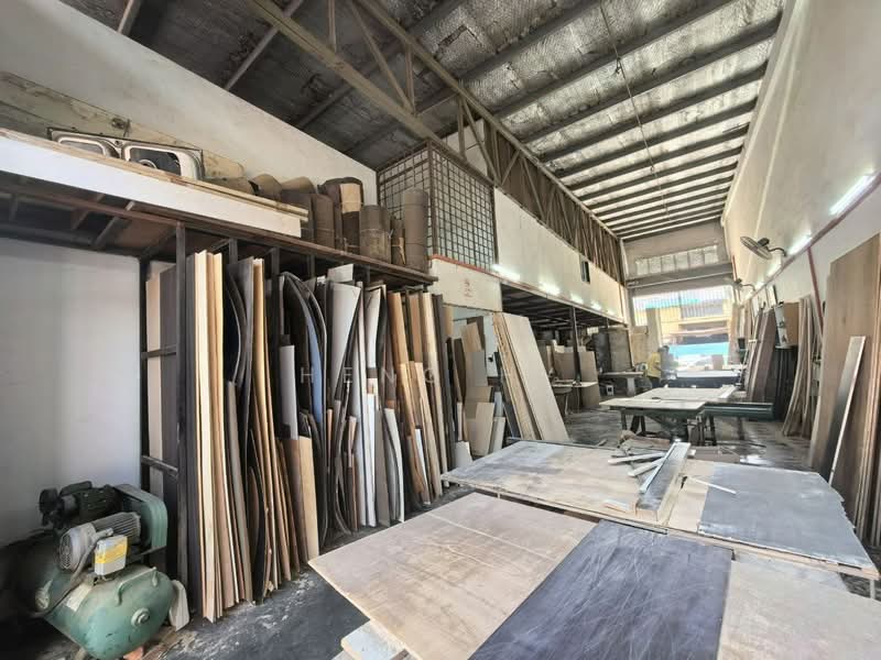 Kilang Teres untuk Dijual di Taman Daya (Johor Bahru) - Heng Hy - Interior - PropertyGuru.com.my
