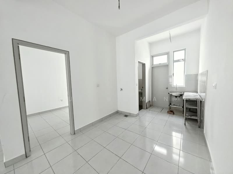 2-storey Terraced House for Sale in Pasir Gudang (Johor) - Sufi Norman - Kitchen - PropertyGuru.com.my