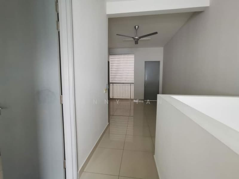 Rumah Teres 2-Tingkat untuk Disewa di Kota Kemuning (Shah Alam) - Danny Tan - Corridor - PropertyGuru.com.my