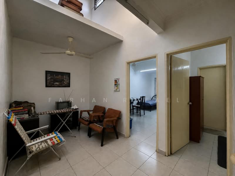 Rumah Teres 2-Tingkat untuk Dijual di Seksyen 13 (Shah Alam) - Farhan Rafael - PropertyGuru.com.my