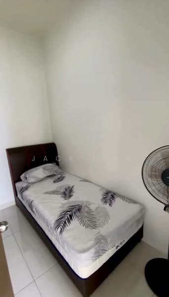 Condominium for Rent at Royal Strand @ Country Garden Danga Bay - Jack Ting - Bedroom - PropertyGuru.com.my