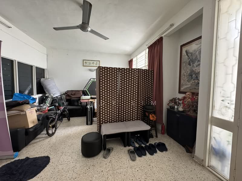 Rumah Teres 2-Tingkat untuk Dijual di Jelutong (Penang) - Eddy Lim - Living Room - PropertyGuru.com.my