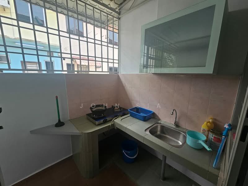 Terraced House for Rent in Skudai (Johor) - John Sia - Kitchen - PropertyGuru.com.my
