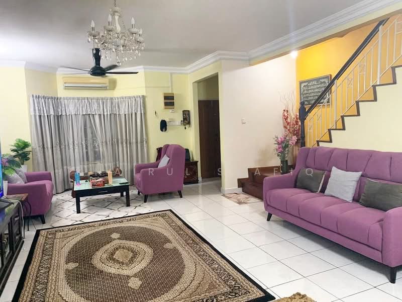 Rumah Teres untuk Dijual di Bukit Rahman Putra (Sungai Buloh) - Khairul Syafiq - Living Room - PropertyGuru.com.my