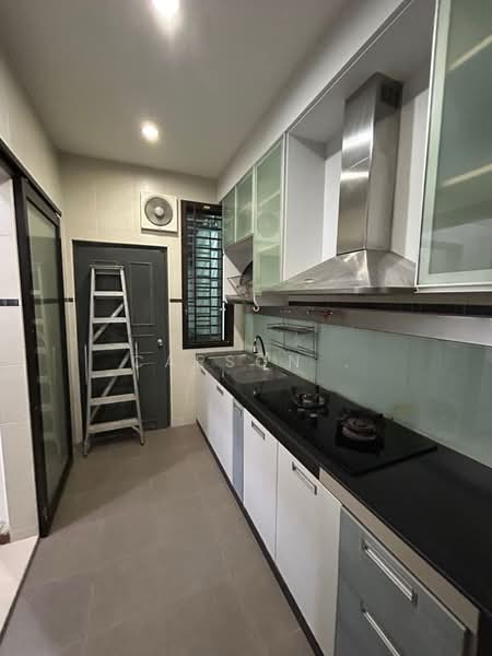 Cluster House for Sale in Taman Austin Heights (Tebrau) - Carson . - Kitchen - PropertyGuru.com.my
