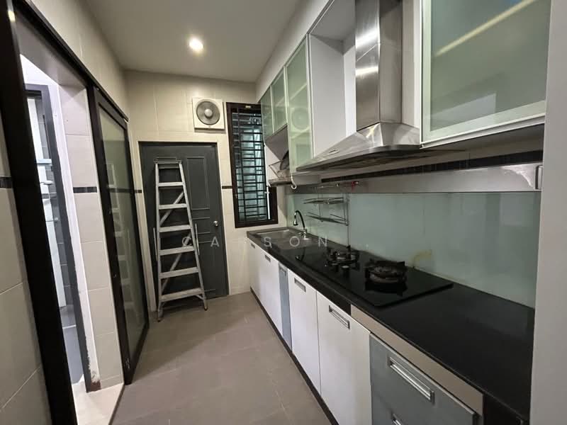 Cluster House for Sale in Taman Austin Heights (Tebrau) - Carson . - Kitchen - PropertyGuru.com.my
