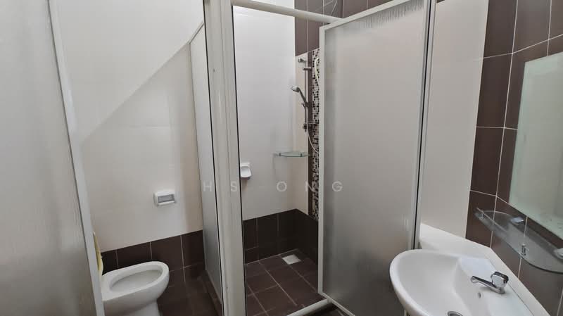 Rumah Teres 2-Tingkat untuk Disewa di Shah Alam (Selangor) - HS Ong - Bathroom - PropertyGuru.com.my