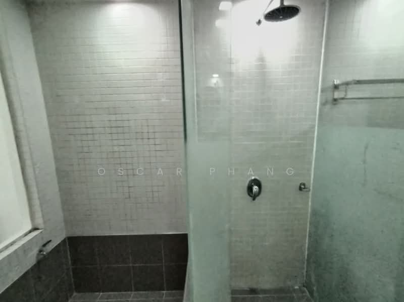 Condominium for Rent at 10 Semantan Suites - Oscar Phang - Bathroom - PropertyGuru.com.my