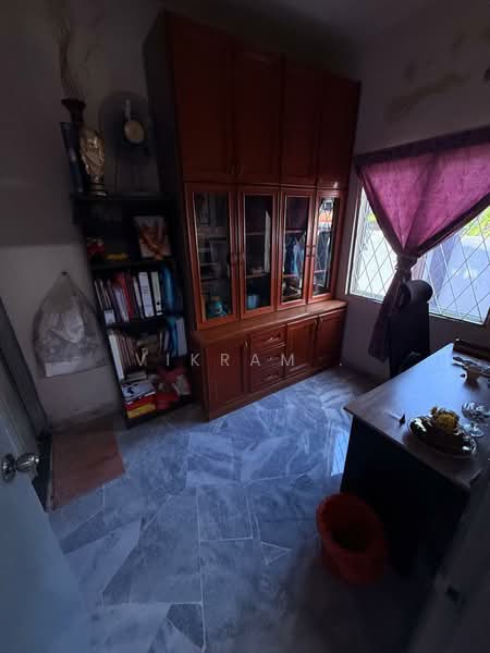 Terraced House for Rent in Bandar Country Homes (Rawang) - Vikram . - Study - PropertyGuru.com.my