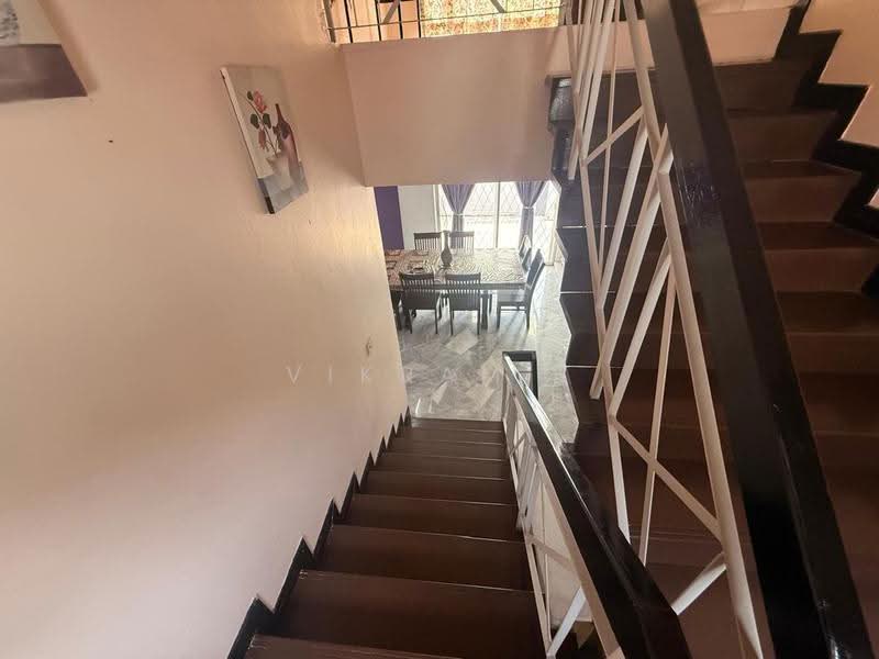 Rumah Teres untuk Disewa di Bandar Country Homes (Rawang) - Vikram . - Dining Room - PropertyGuru.com.my