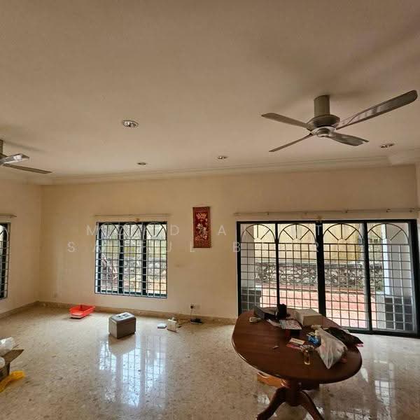 Semi-Detached House for Sale in Saujana Melawati (Melawati) - Mohd Aizat Saiful Bahri - Living Room - PropertyGuru.com.my