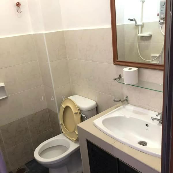 2-storey Terraced House for Sale in Taman Setia Indah (Tebrau) - Jayden Ng - Bathroom - PropertyGuru.com.my