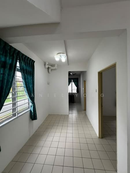 2-storey Terraced House for Sale in Taman Setia Indah (Tebrau) - Daniel Yong - Corridor - PropertyGuru.com.my