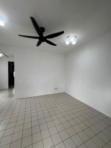 2-storey Terraced House for Sale in Taman Setia Indah (Tebrau) - Daniel Yong - Living Room - PropertyGuru.com.my