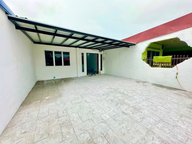 1-storey Terraced House for Sale in Taman Rambai Indah (Jenjarom) - Syahrim Naim - Exterior - PropertyGuru.com.my