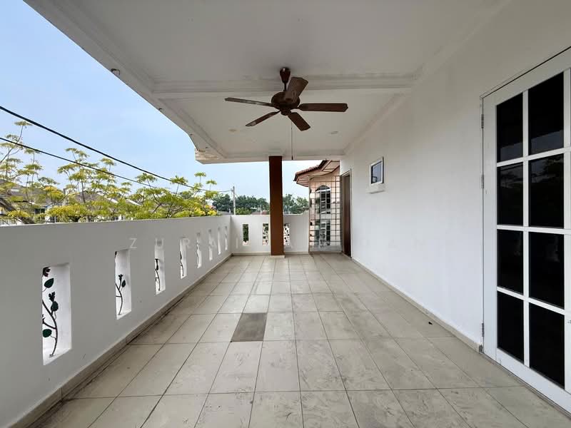 Rumah Teres 2-Tingkat untuk Dijual di Saujana Impian (Kajang) - Zuraidah Dan - Balcony - PropertyGuru.com.my