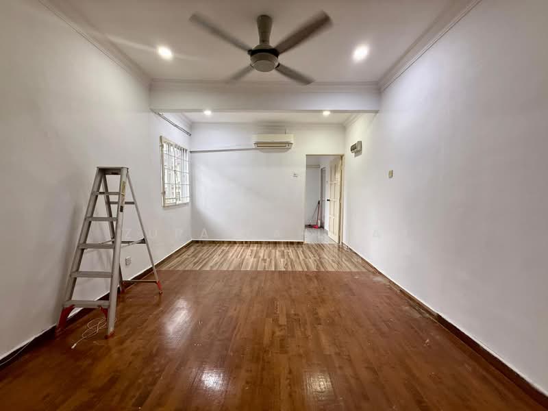 Rumah Teres 2-Tingkat untuk Dijual di Saujana Impian (Kajang) - Zuraidah Dan - Bedroom - PropertyGuru.com.my