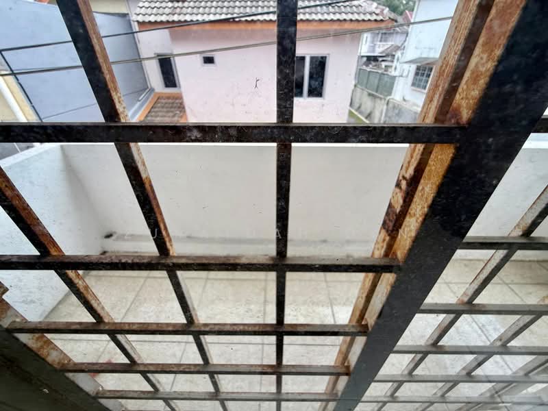 Rumah Teres 2-Tingkat untuk Dijual di Saujana Impian (Kajang) - Zuraidah Dan - Balcony - PropertyGuru.com.my