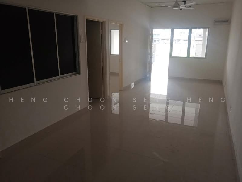 Rumah Teres 1-Tingkat untuk Dijual di Taman Greenwood (Batu Caves) - heng choon seng heng choon seng - living room - PropertyGuru.com.my