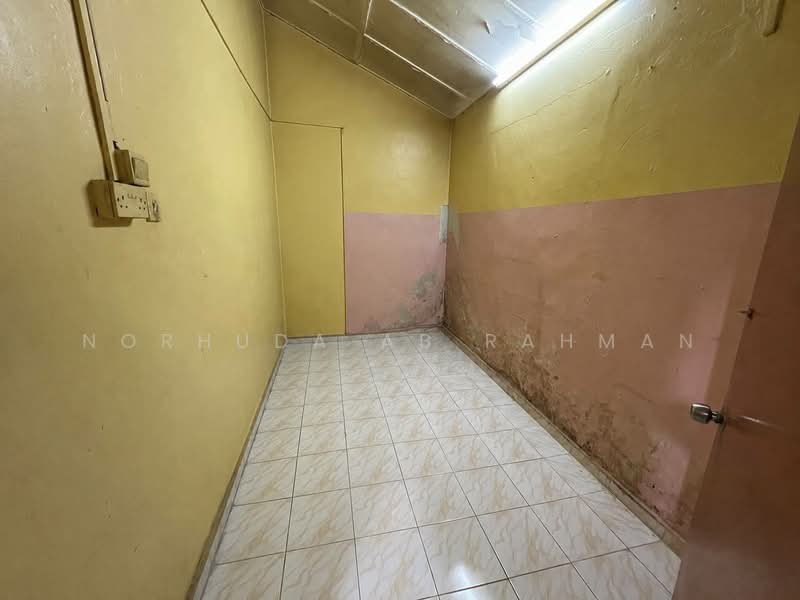 1-storey Terraced House for Sale in Seri Kembangan (Selangor) - Norhuda Ab Rahman - Interior - PropertyGuru.com.my