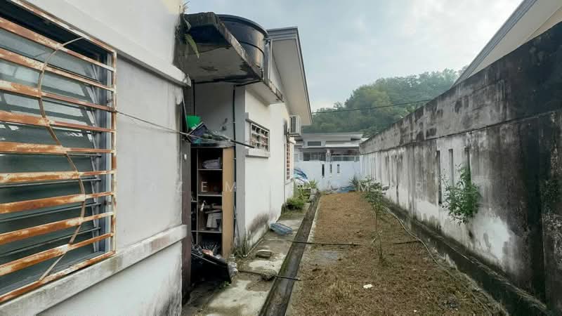 Rumah Berkembar untuk Dijual di Taman Selayang Mutiara (Selayang) - Hazeman Omar - Exterior - PropertyGuru.com.my