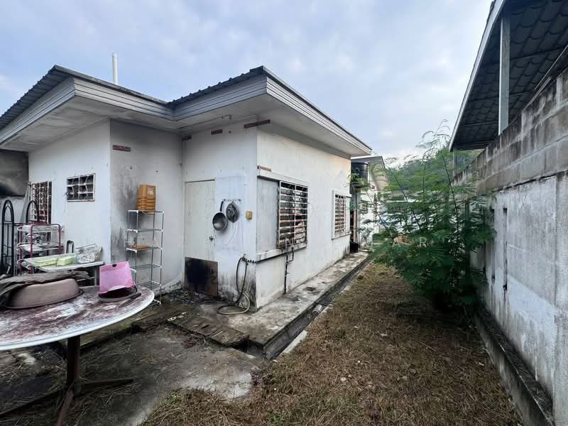Rumah Berkembar untuk Dijual di Taman Selayang Mutiara (Selayang) - Hazeman Omar - Exterior - PropertyGuru.com.my