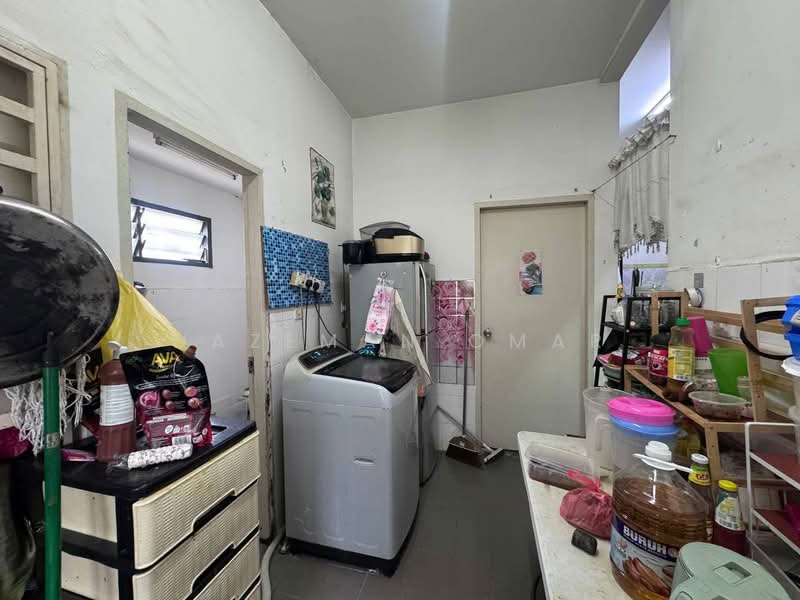 Rumah Berkembar untuk Dijual di Taman Selayang Mutiara (Selayang) - Hazeman Omar - Kitchen - PropertyGuru.com.my