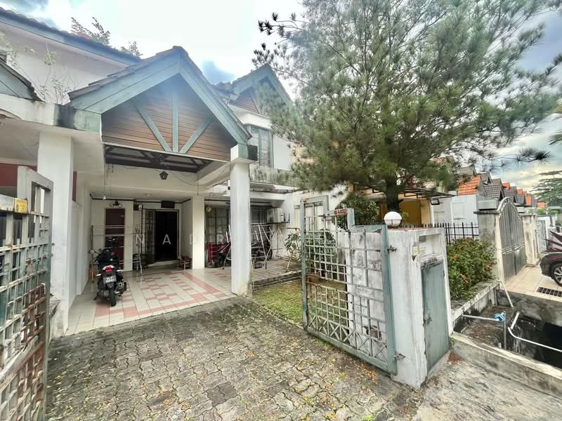 2-storey Terraced House for Sale in Bandar Sri Damansara (Selangor) - Nadrah Omar - Exterior - PropertyGuru.com.my