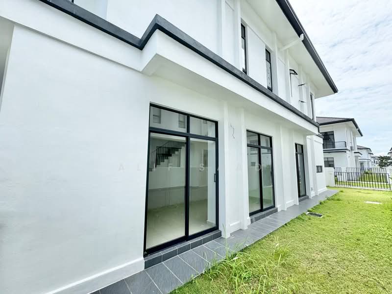 Rumah Berkembar untuk Dijual di Kuala Selangor (Selangor) - Alif Saad - Exterior - PropertyGuru.com.my