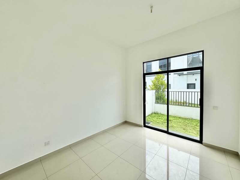 Rumah Berkembar untuk Dijual di Kuala Selangor (Selangor) - Alif Saad - PropertyGuru.com.my
