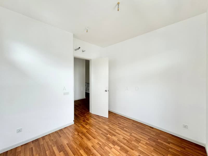 Rumah Berkembar untuk Dijual di Kuala Selangor (Selangor) - Alif Saad - PropertyGuru.com.my