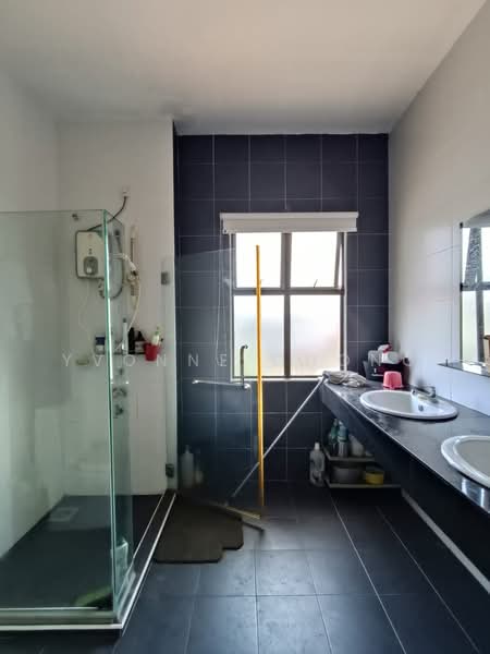 Terraced House for Sale in Taman Laguna (Johor Bahru) - Yvonne Chong - Bathroom - PropertyGuru.com.my