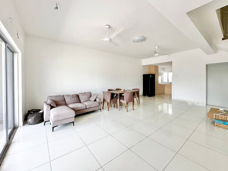 Terraced House for Sale in Gombak (Selangor) - Syahrim Naim - Living Room - PropertyGuru.com.my