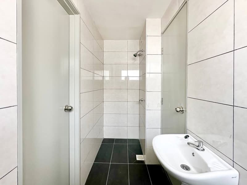 Terraced House for Sale in Gombak (Selangor) - Syahrim Naim - Bathroom - PropertyGuru.com.my