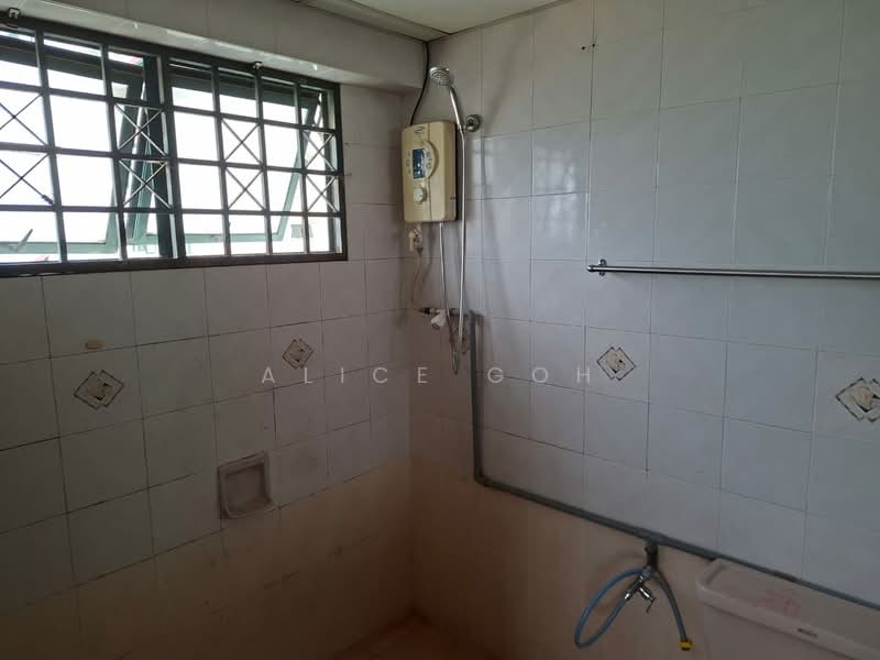Kondominium untuk Disewa di Desa Kiara - Alice Goh - Bathroom - PropertyGuru.com.my