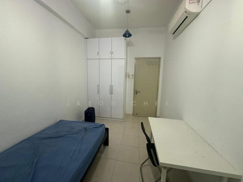 Kediaman Servis untuk Disewa di I Residence - Jason Chee - Bedroom - PropertyGuru.com.my