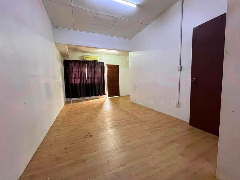 2-storey Terraced House for Sale in Taman Puteri Wangsa (Ulu Tiram) - Muhamad Asrul - Interior - PropertyGuru.com.my